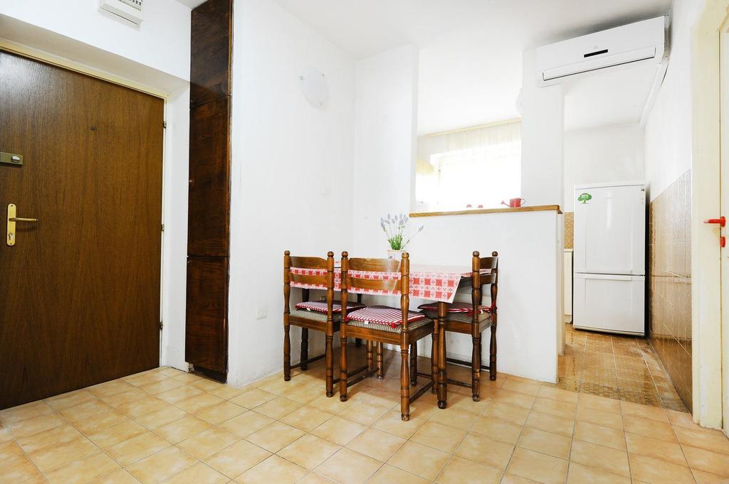 Split Central Lovely Flat Room photo
